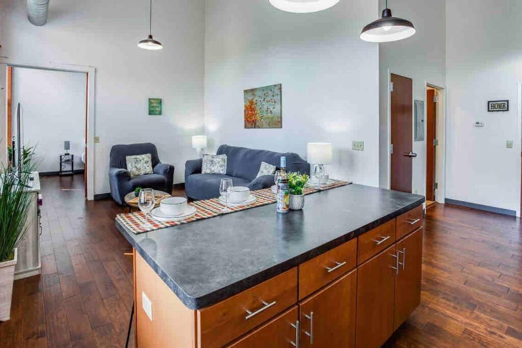 Апартаменти Ny Style Centric Loft With King Bed By Park Av. Рочестер Екстер'єр фото